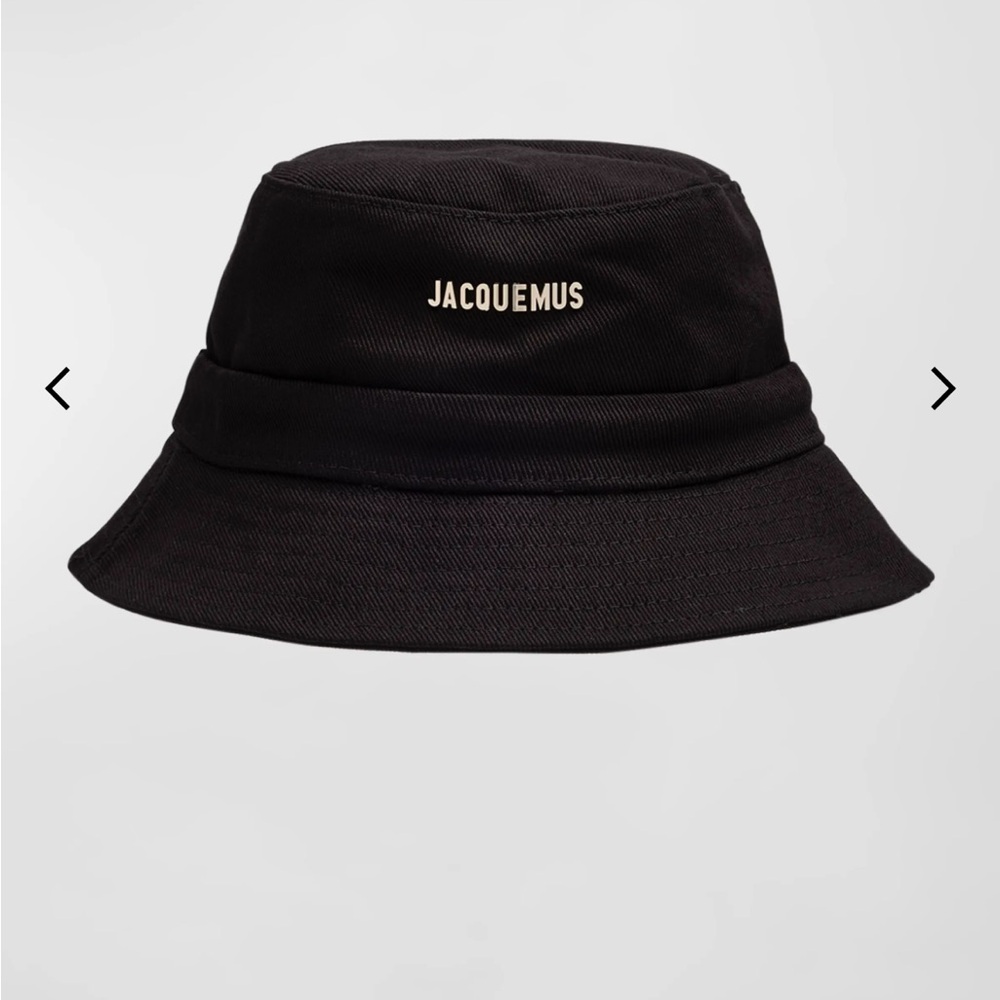 Jacquemus Gadjo Bow Bucket Hat